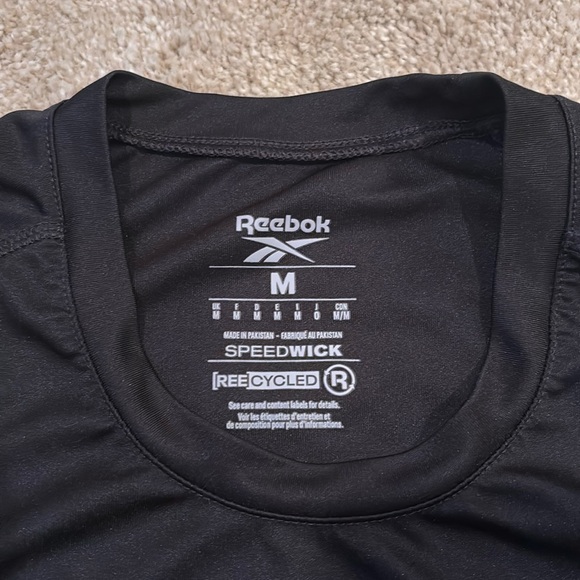 reebok t-shirt - Picture 2 of 2
